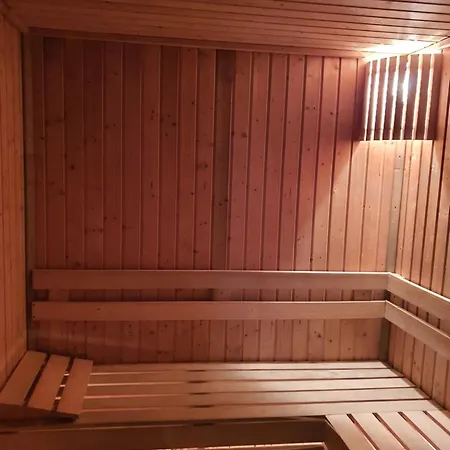 Toni за гости тони Gæstehus 3*